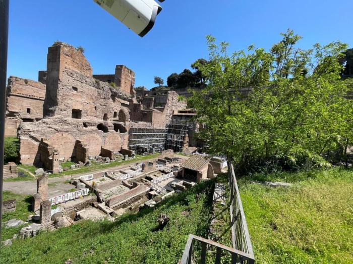 foro romano luxury flat