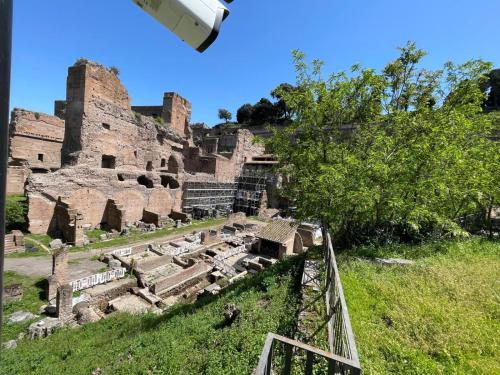 foro romano luxury flat