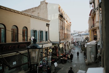oldtown suites smardan pumo properties