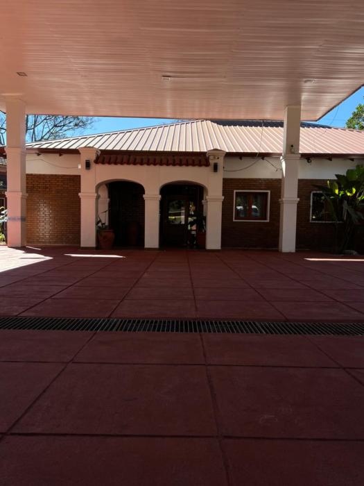 hotel and restaurant las brisas