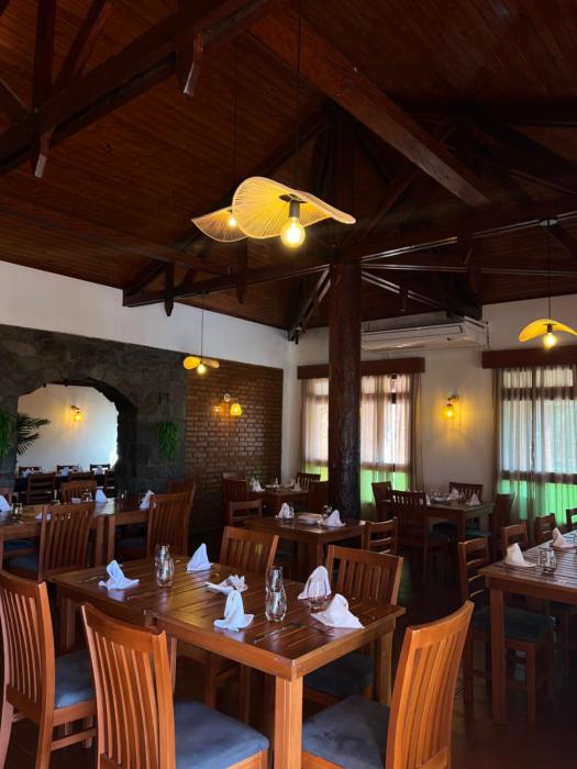 hotel and restaurant las brisas