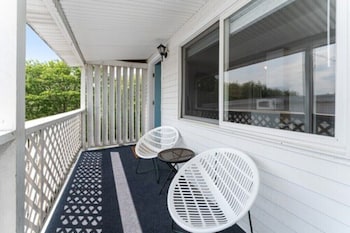seaside suites