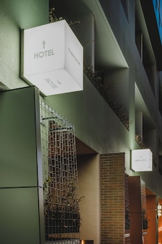 the tsubakimori hotel and residence