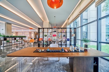 wuhan tianhe airport fliport garden hotel