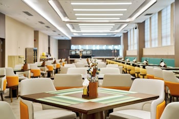 wuhan tianhe airport fliport garden hotel