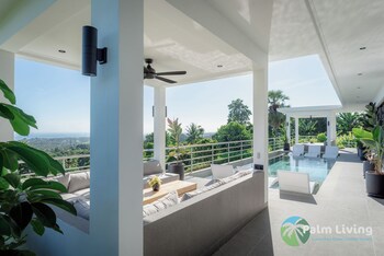villa sunset