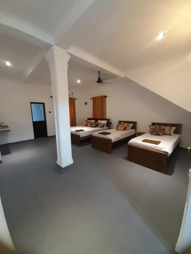 hiri dudes villa