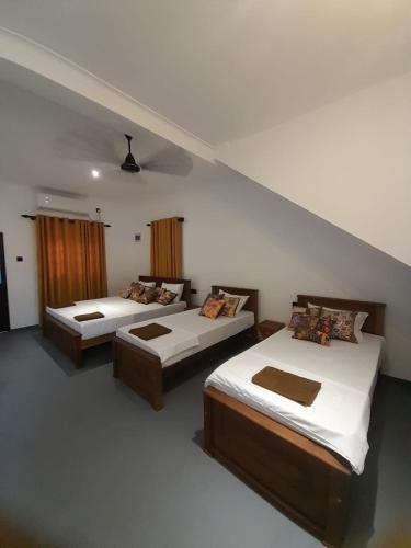 hiri dudes villa