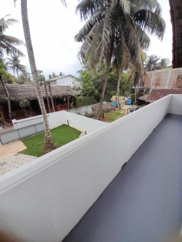 hiri dudes villa