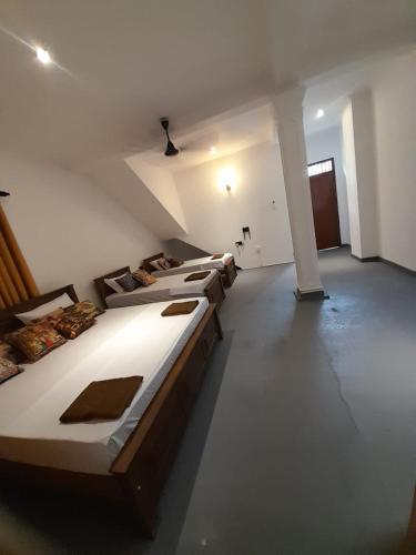 hiri dudes villa