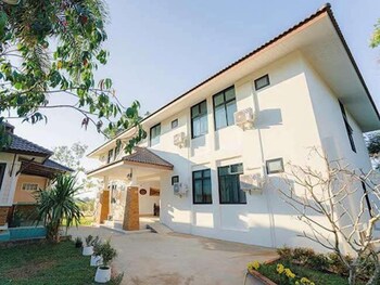 villanin hotel and spa golden triangle