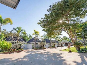 villanin hotel and spa golden triangle