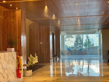 Wisteria Crystal Manor,,3 star