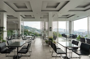 seavale patong phuket