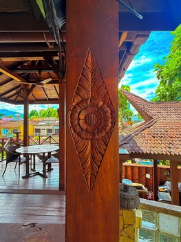 Serene Palm Heritage Tropical Villa,,4 star