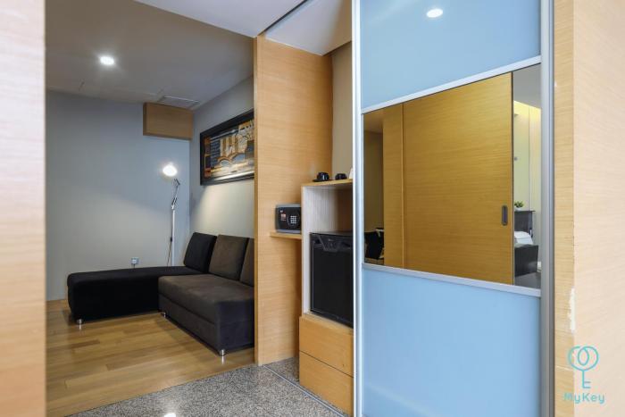empire suites subang by mana mana