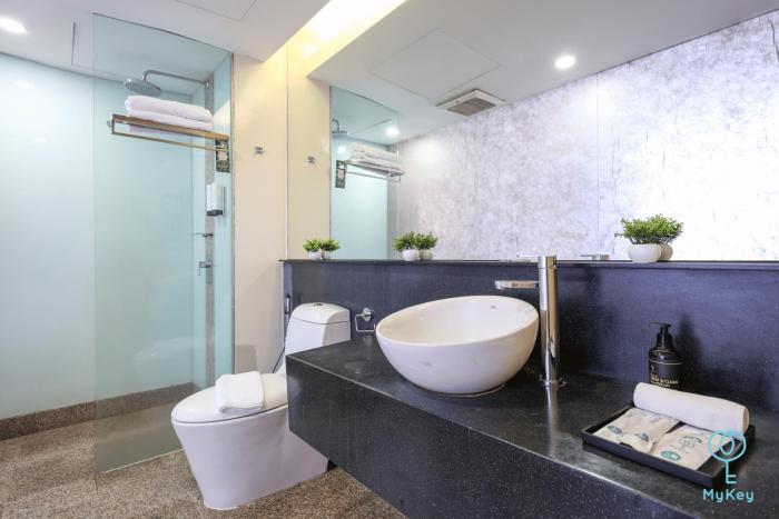 empire suites subang by mana mana