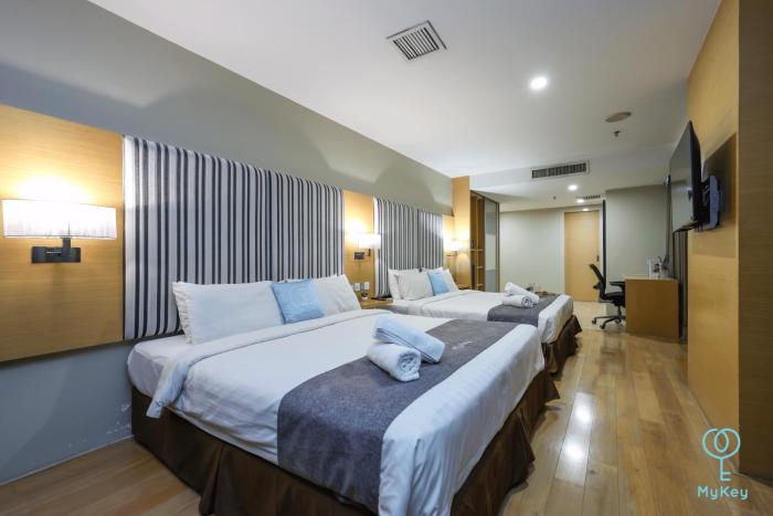 empire suites subang by mana mana