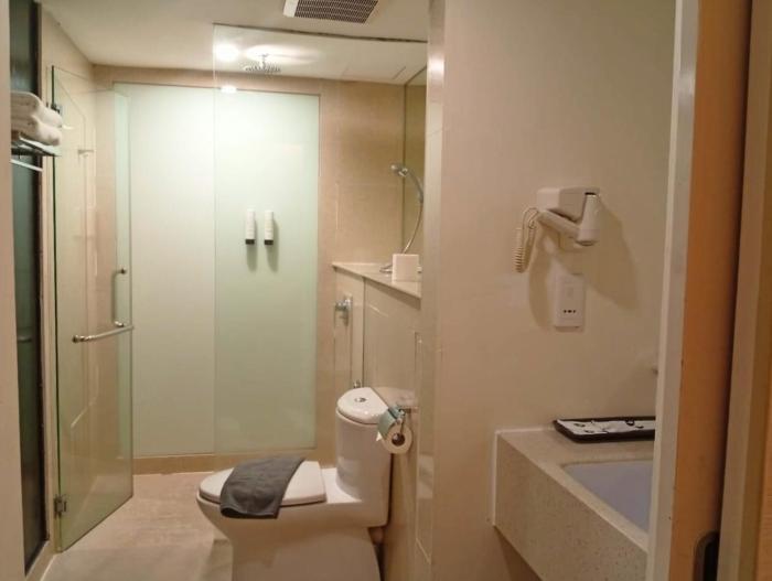 empire suites subang by mana mana