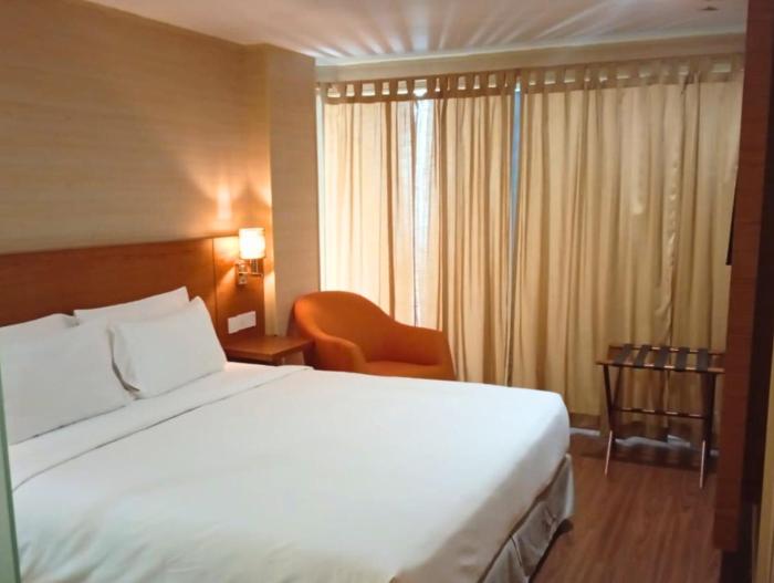 empire suites subang by mana mana