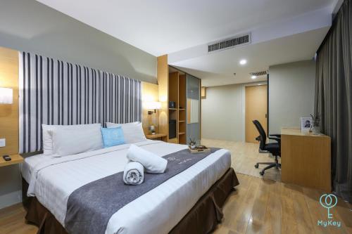 empire suites subang by mana mana