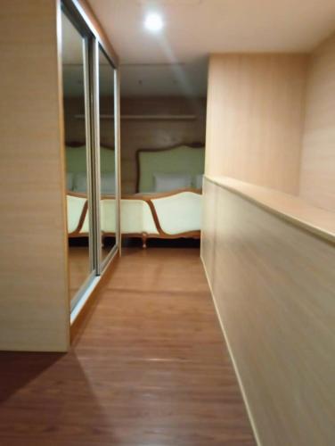 empire suites subang by mana mana