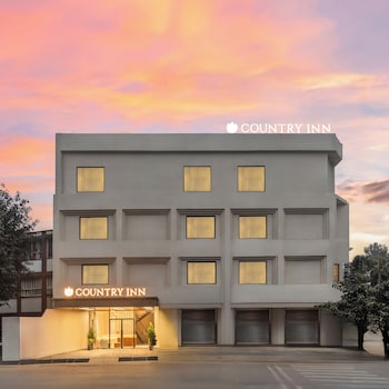 country inn varanasi