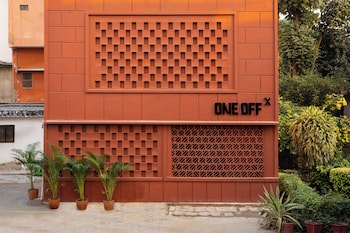 oneoff x assi a boutique homeotel