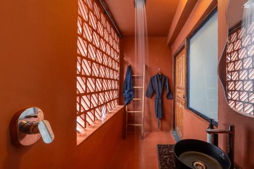 oneoff x assi a boutique homeotel