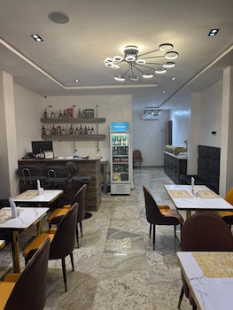 Bottega Apartment & Suites,,3 star