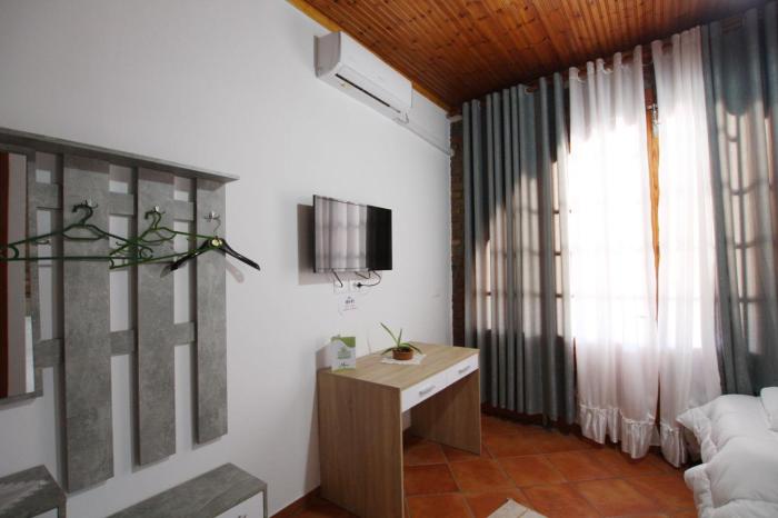 hotel buzi berat