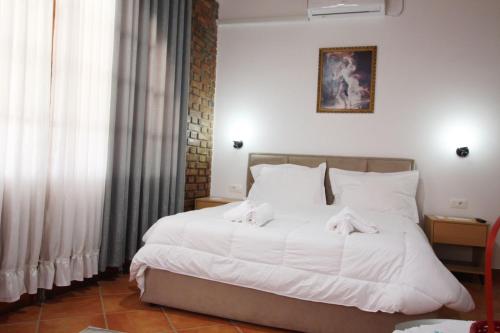 hotel buzi berat
