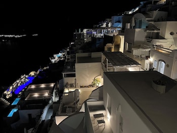 diamond on the cliff hotel andsuites