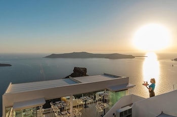 diamond on the cliff hotel andsuites