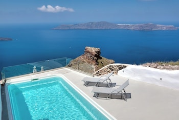 diamond on the cliff hotel andsuites