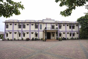 mekarsari hotel by arba