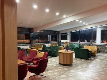 bayraktepe snow hotel