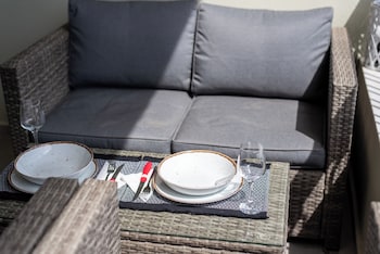 Demi's Apartments Near Athens Airport,,4 star