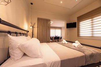 Demi's Apartments Near Athens Airport,,4 star