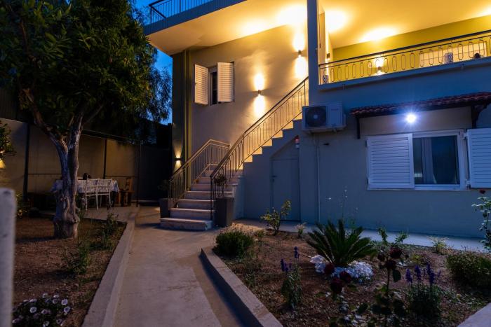 demis apartments near athens airport