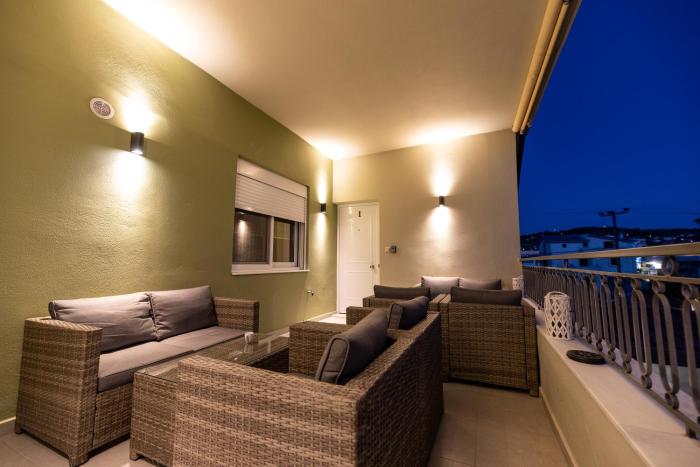 demis apartments near athens airport