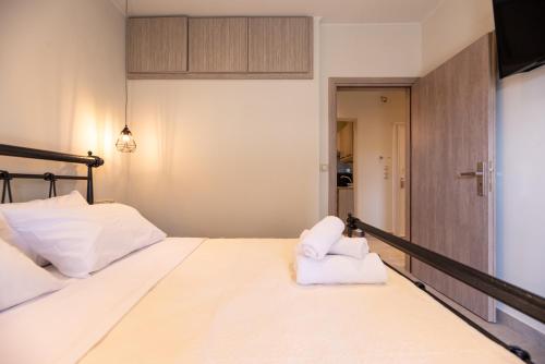 demis apartments near athens airport