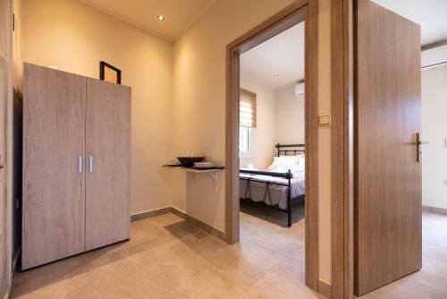 demis apartments near athens airport