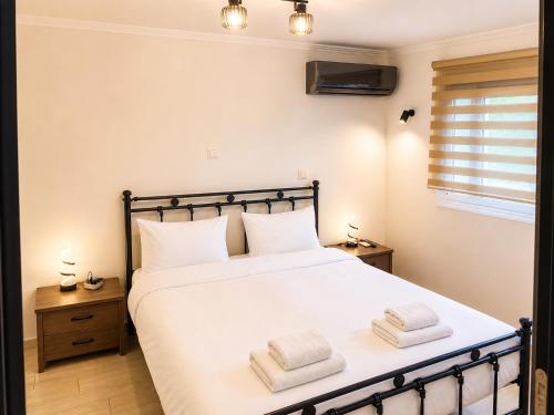 demis apartments near athens airport