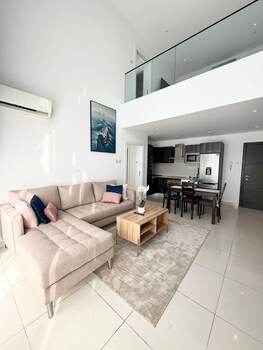 2 Bedroom Duplex Apartment,,2 star