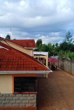 peak meadows hotel