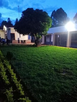 peak meadows hotel