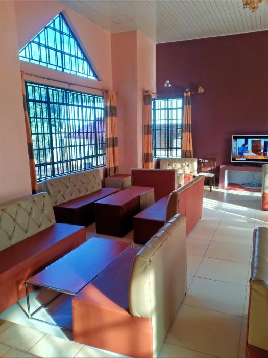 peak meadows hotel