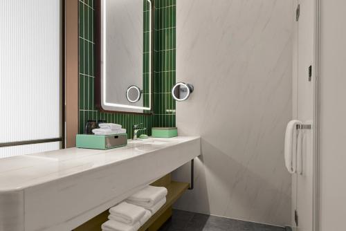 courtyard by marriott yibin