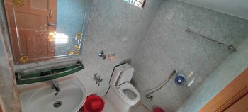 Hotel Riverview Kishorganj,,2 star